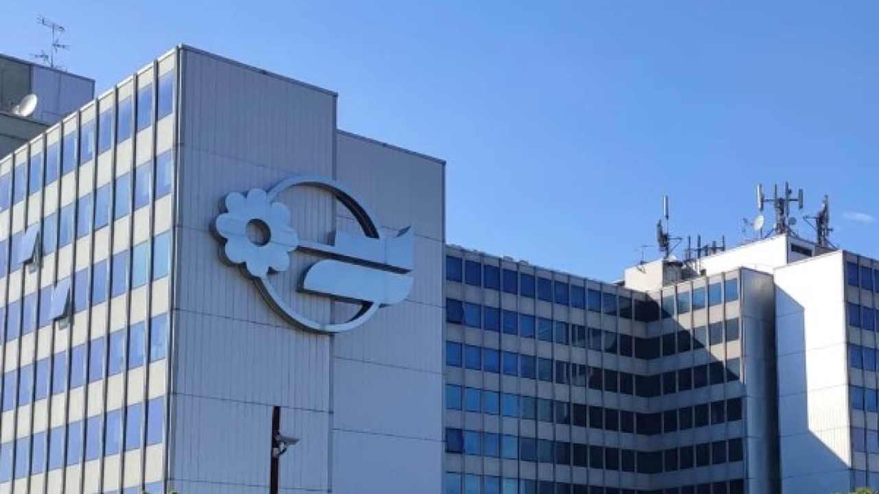 Mediaset nella bufera per via della showgirl